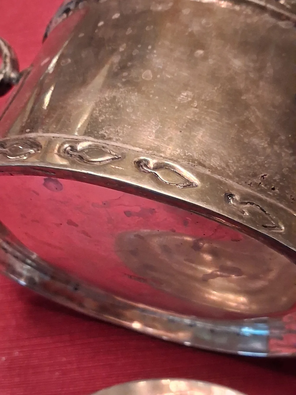 Vintage Silver-Tone Teapot and Sugar Bowl Set - Silver